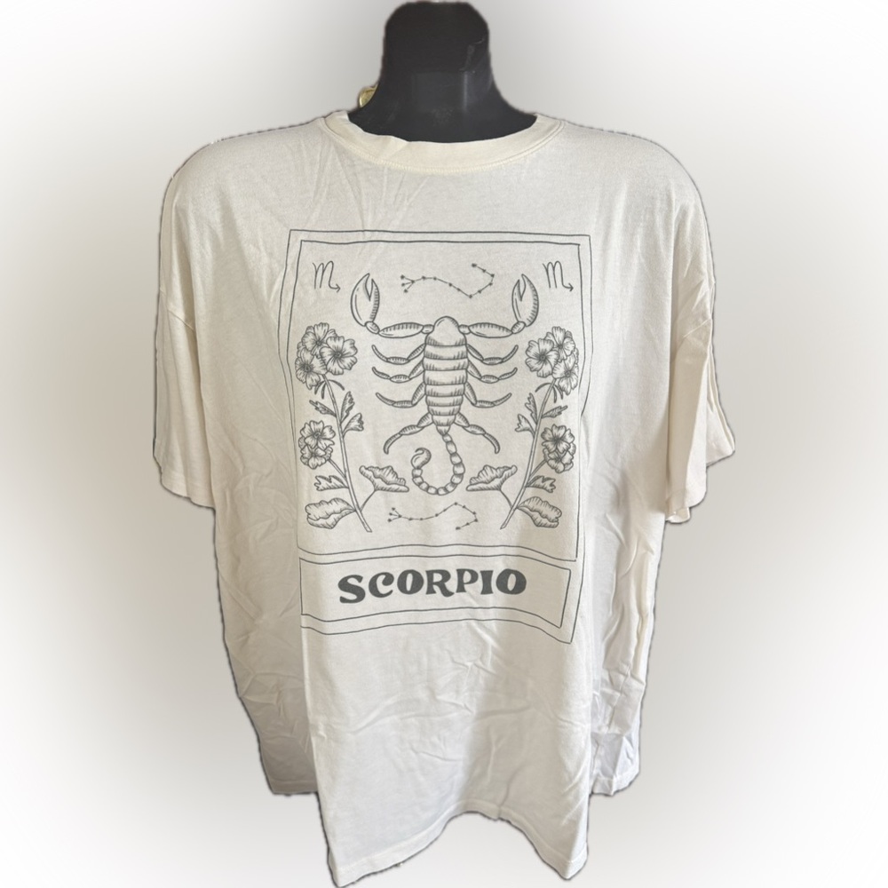 American Eagle Outfitters Cream Scorpio Graphic Tee